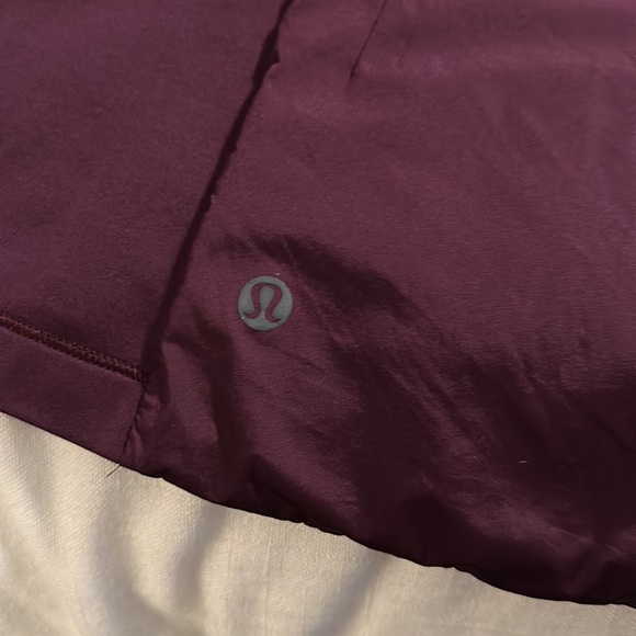 LIKE NEW CONDITION!   lululemon Run for Cold Vest - Size 8 - Picture 4 of 9